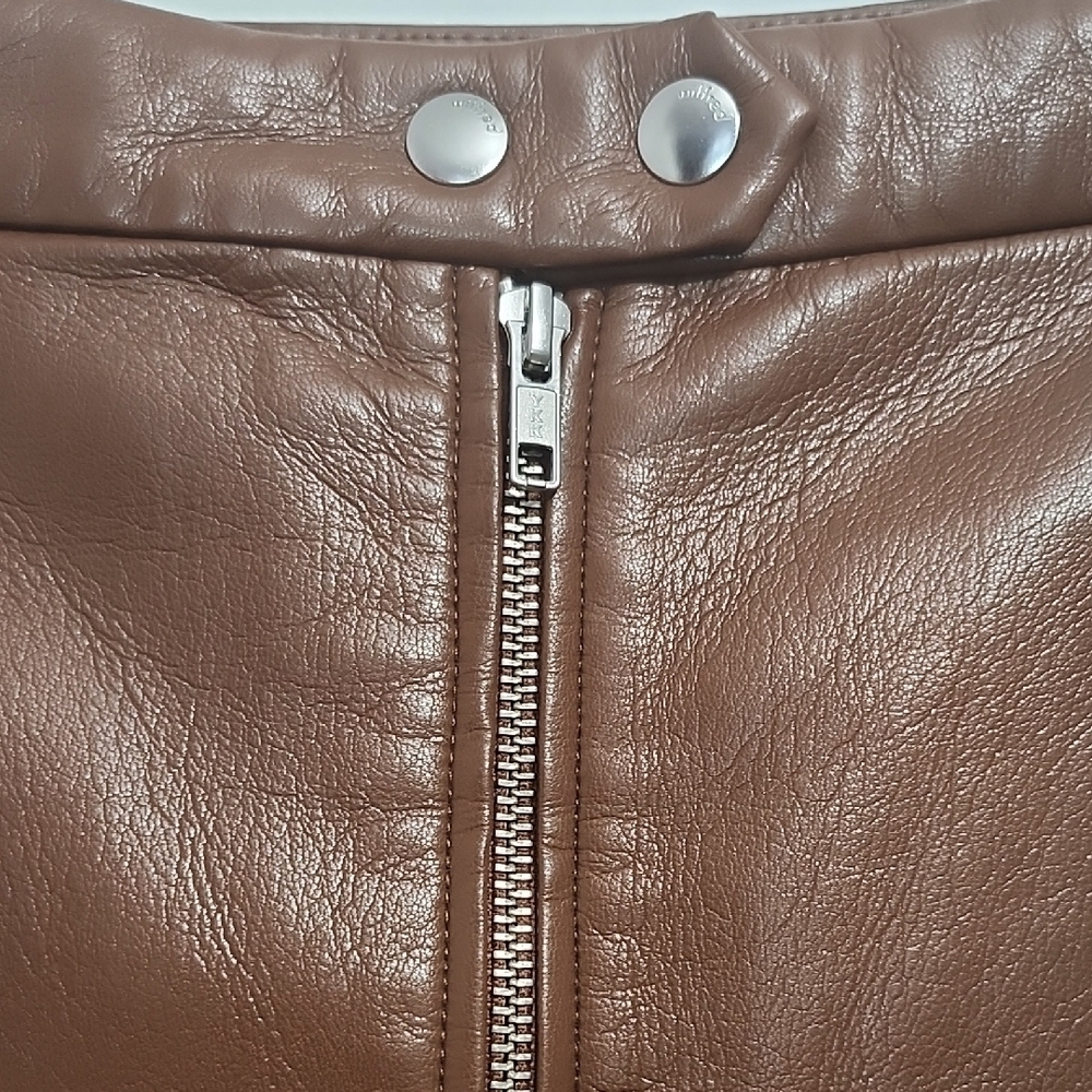 ARITZIA WILFRED Rekindle brown buttery soft faux leather mini skirt - Picture 4 of 11